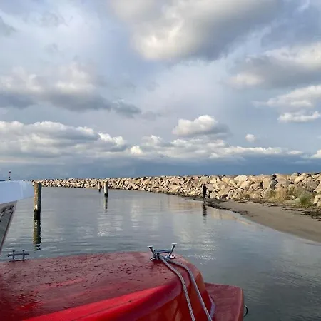 Poppies On Ruegen Comfortable Vacation Nyaraló Glowe