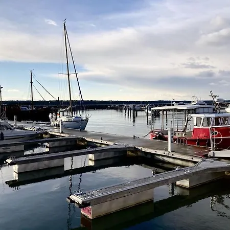 Nyaraló Poppies On Ruegen Comfortable Vacation Glowe