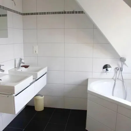 펜션 Poppies On Ruegen Comfortable Vacation 글로페