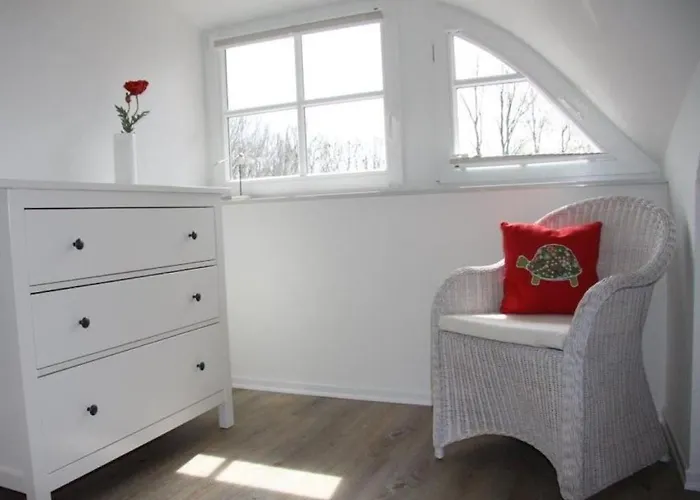 Poppies On Ruegen Comfortable Vacation Glowe